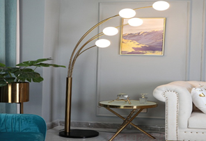 Anechdoche 5-Light Floor Lamp – Gold Metal Finish